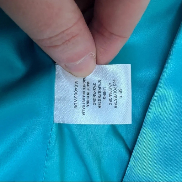 NWT Meshki 2 Piece Set Satin Blazer Jacket and Pants Size XS Full Suit - Picture 11 of 15